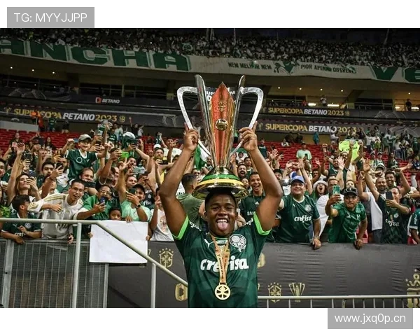 恩德里克本场替补8分钟赢得点球，上场替补10分钟取得进球